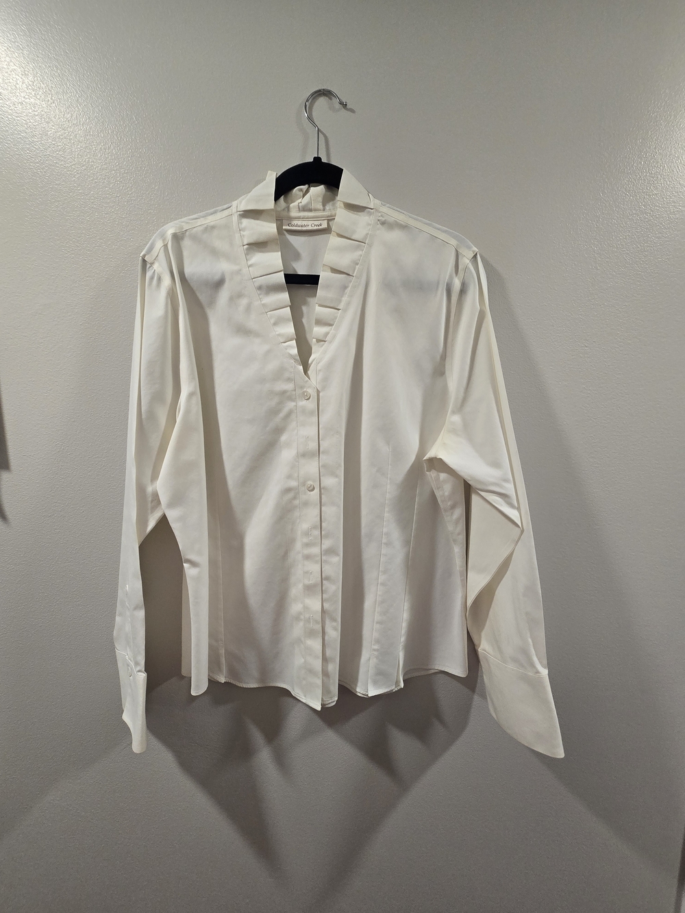 Coldwater Creek Cream Button-Front V-Neck Blouse